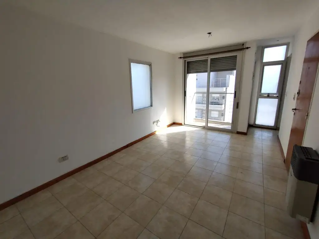 Venta  departamento con cochera ubicado en Dorrego al 2000 Rosario