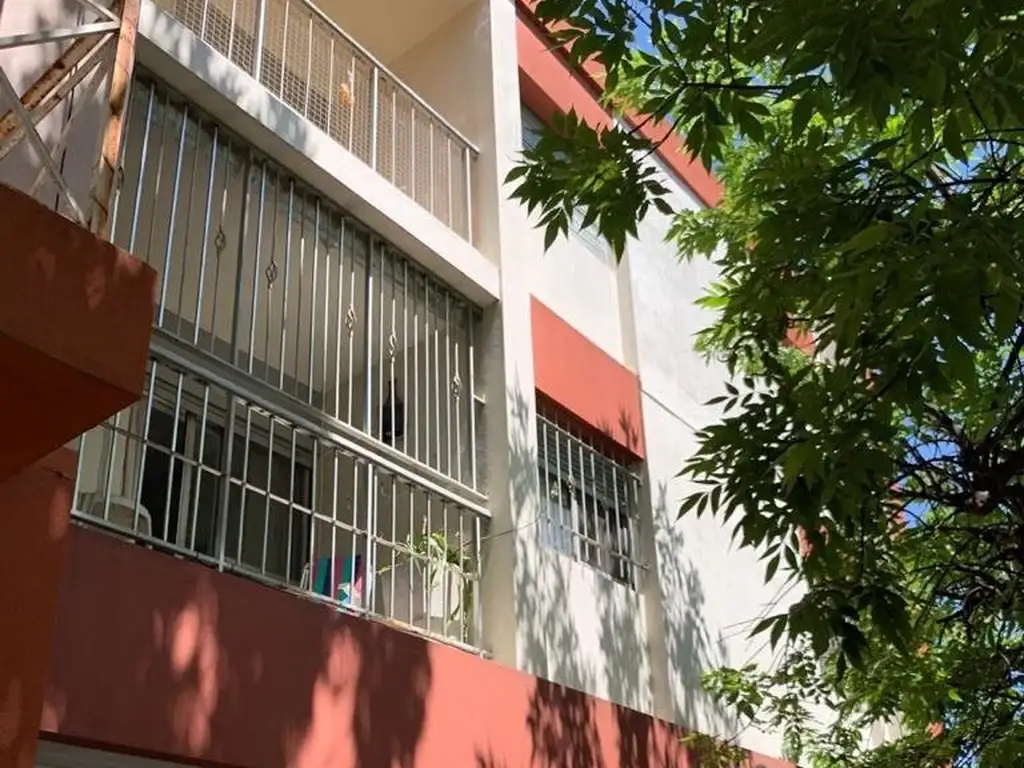 Cómodo Departamento En Venta - Ideal Inversor