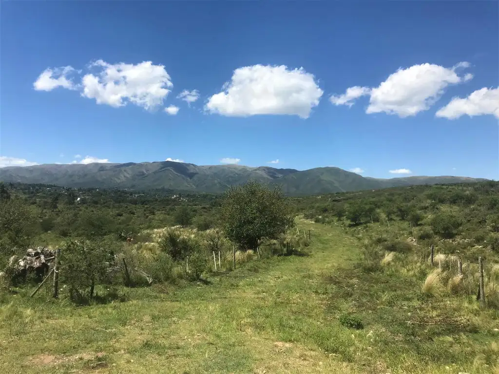 Venta Oportunidad Lote - Club de Campo Los Tres Arroyos,  La Falda - Córdoba