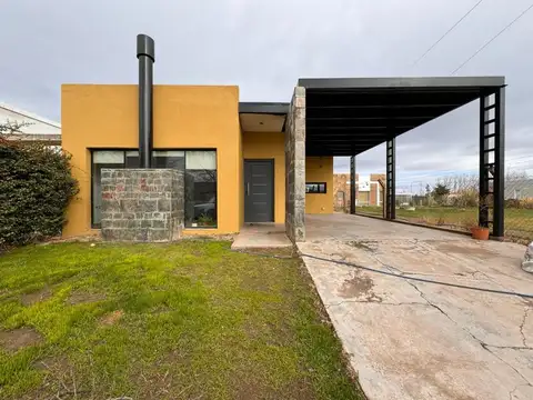 CASA VENTA Bº LOS TRONCOS - FERNANDEZ ORO