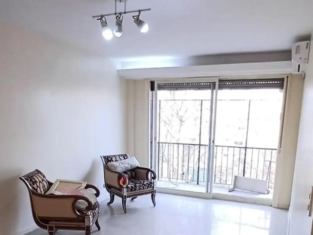 Departamento 3 ambientes en alquiler en Brandsen al 1300 Barracas CABA