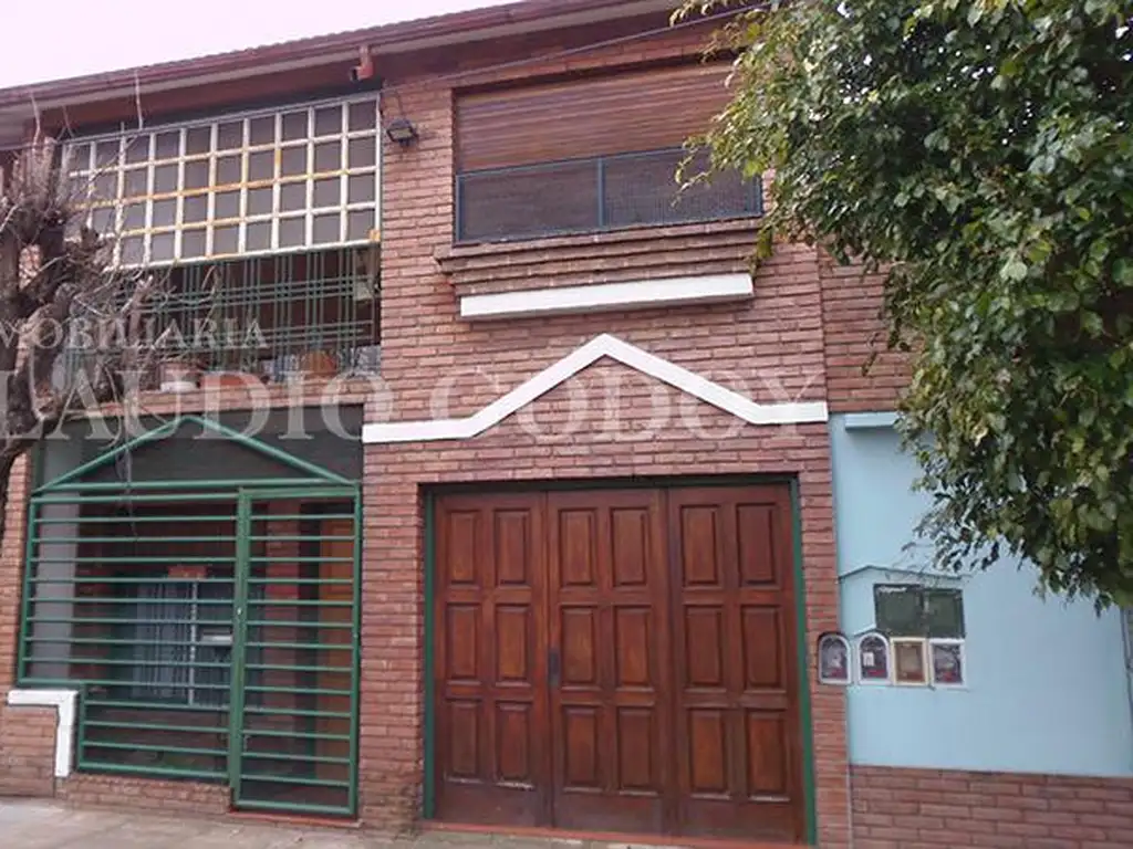 Casa PH a la venta en Haedo - Morón