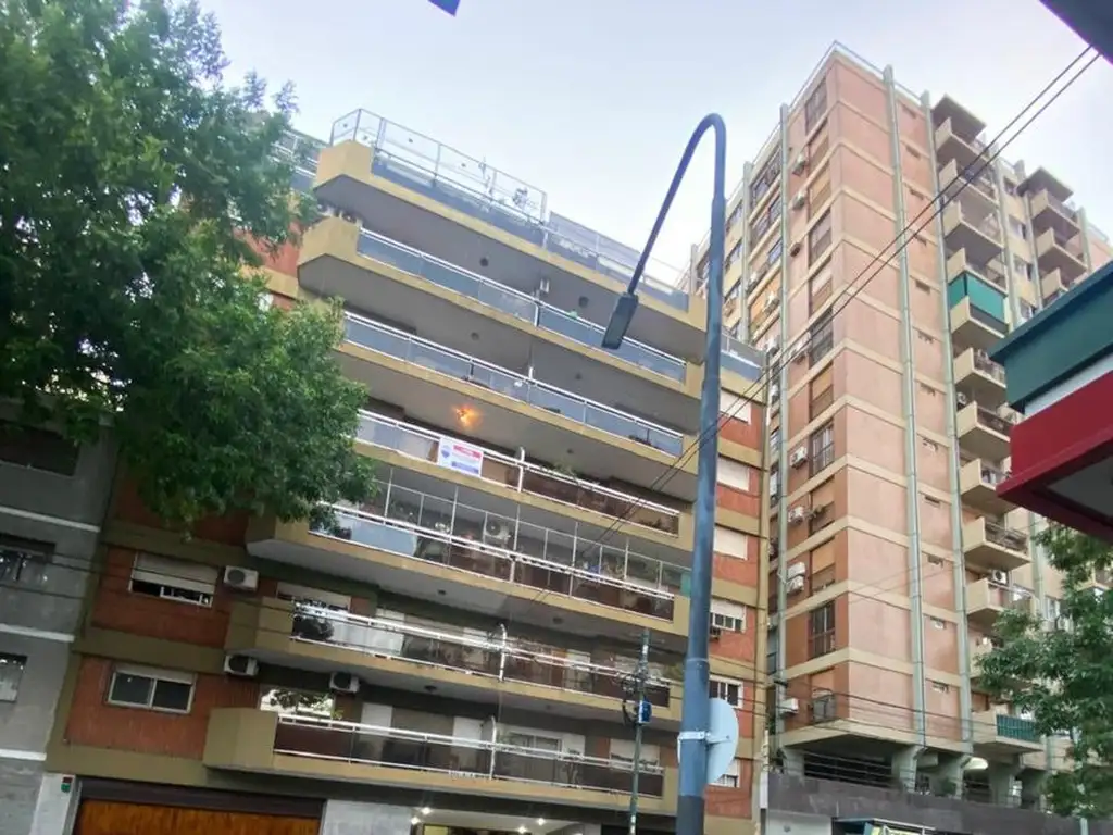 Venta departamento 4 ambientes c/cochera Devoto