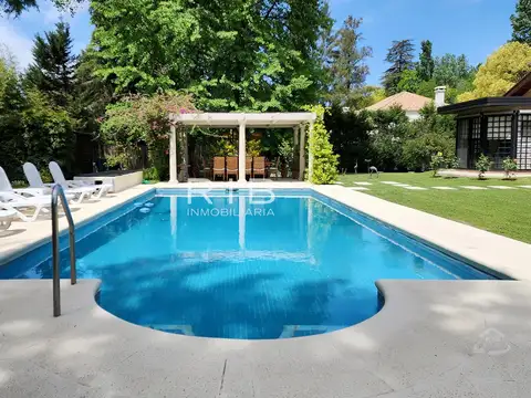 Casa en Venta con cochera