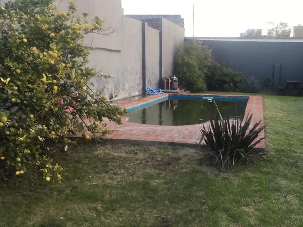 Casa con Piscina