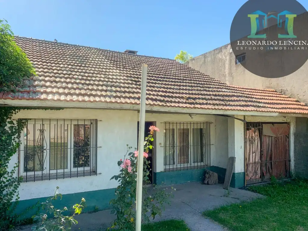 CASA EN VENTA - LOTE PROPIO - B° JORGE NEWBERY