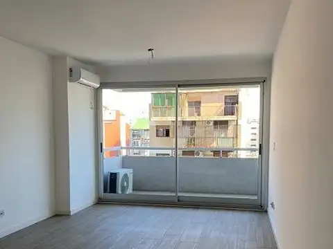 MONOAMBIENTE NUEVO CON BALCON AL FRENTE *IMPECABLE*