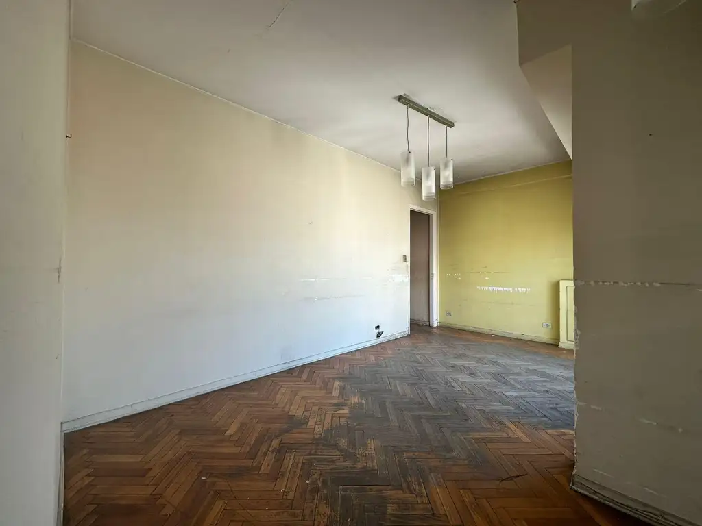 Departamento de 2 ambientes a reciclar