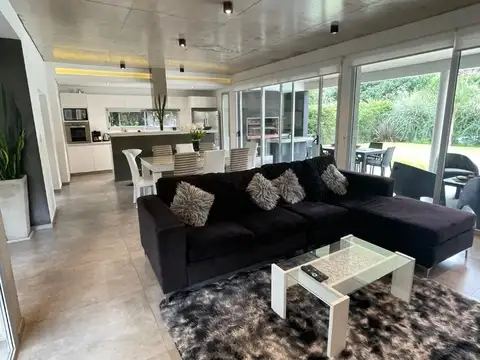 Casa en Alquiler en Altos de Hudson II - 3 dormitorios