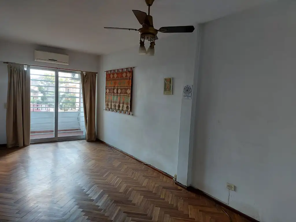 Departamento en Venta 3 ambientes excelente ubicación Beccar