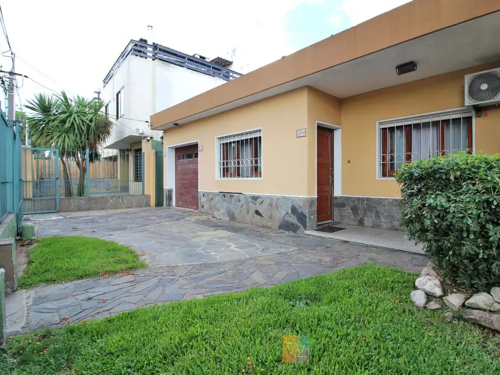 2 casas en un padrón 5 Dorm y fondo, La Blanqueada