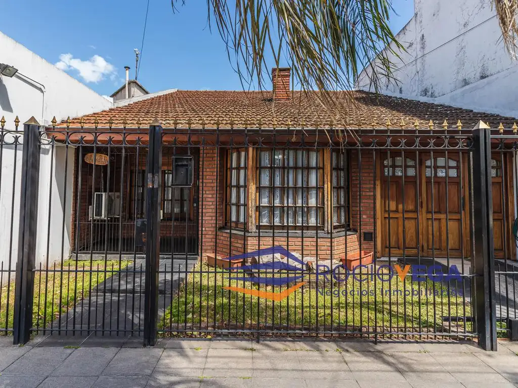 Casa en venta en  Haedo Sur