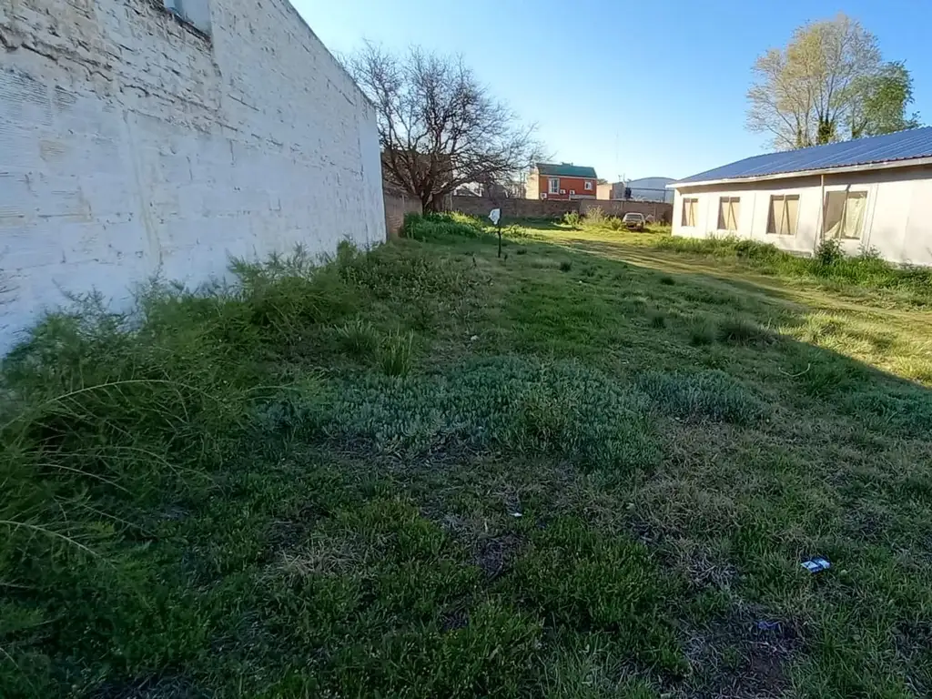 Terreno, Independencia entre 9 de Julio y Balcarce