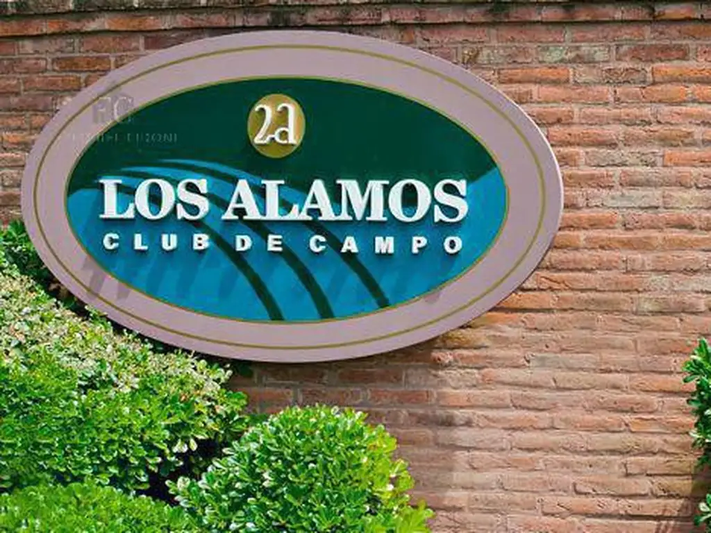 Casa en Barrio Privado Los Alamos Club de Campo, Ibarlucea desde 270.000 USD