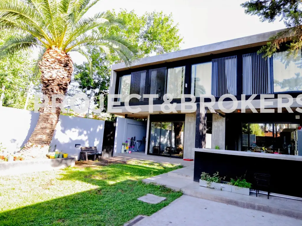 Casa Minimalista de 4 habitaciones