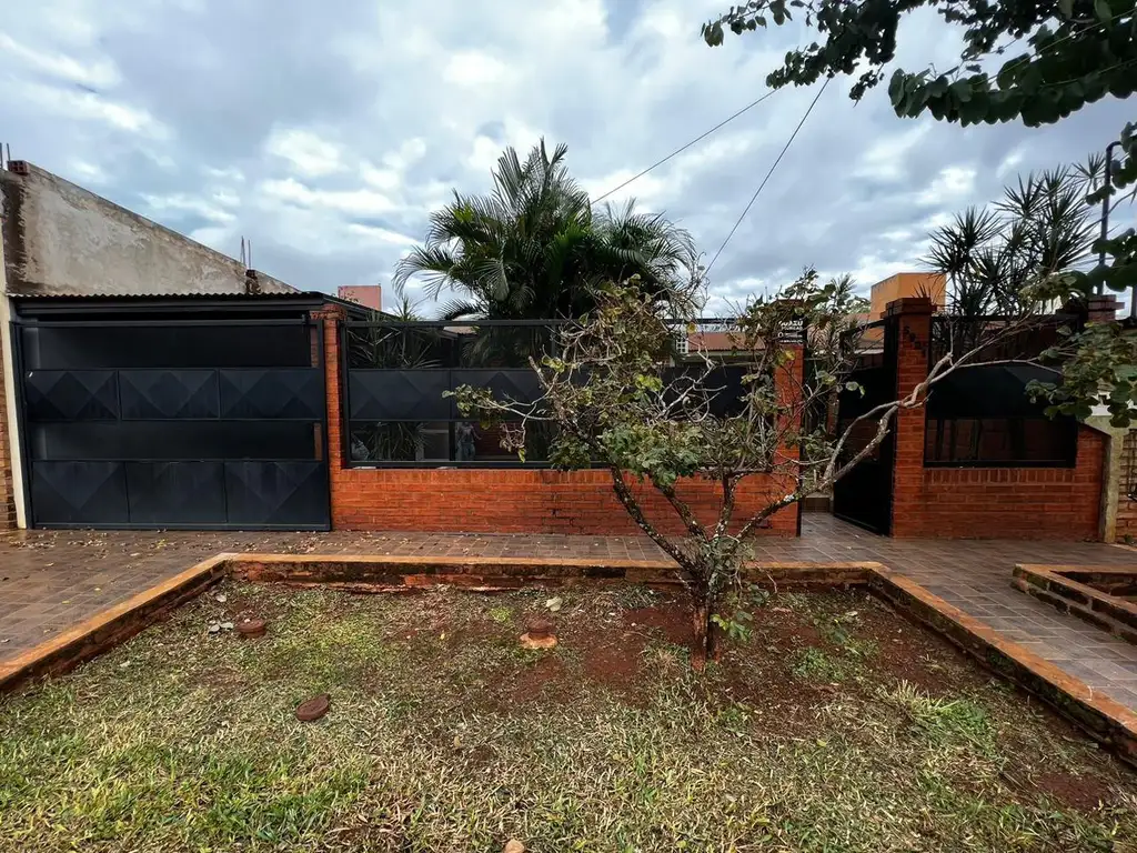 Casa en  alquiler en Itaembe Mini