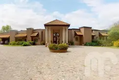 VENTA DE CASA DE 4 DORMITORIOS EN CAMPOS DE ROCA