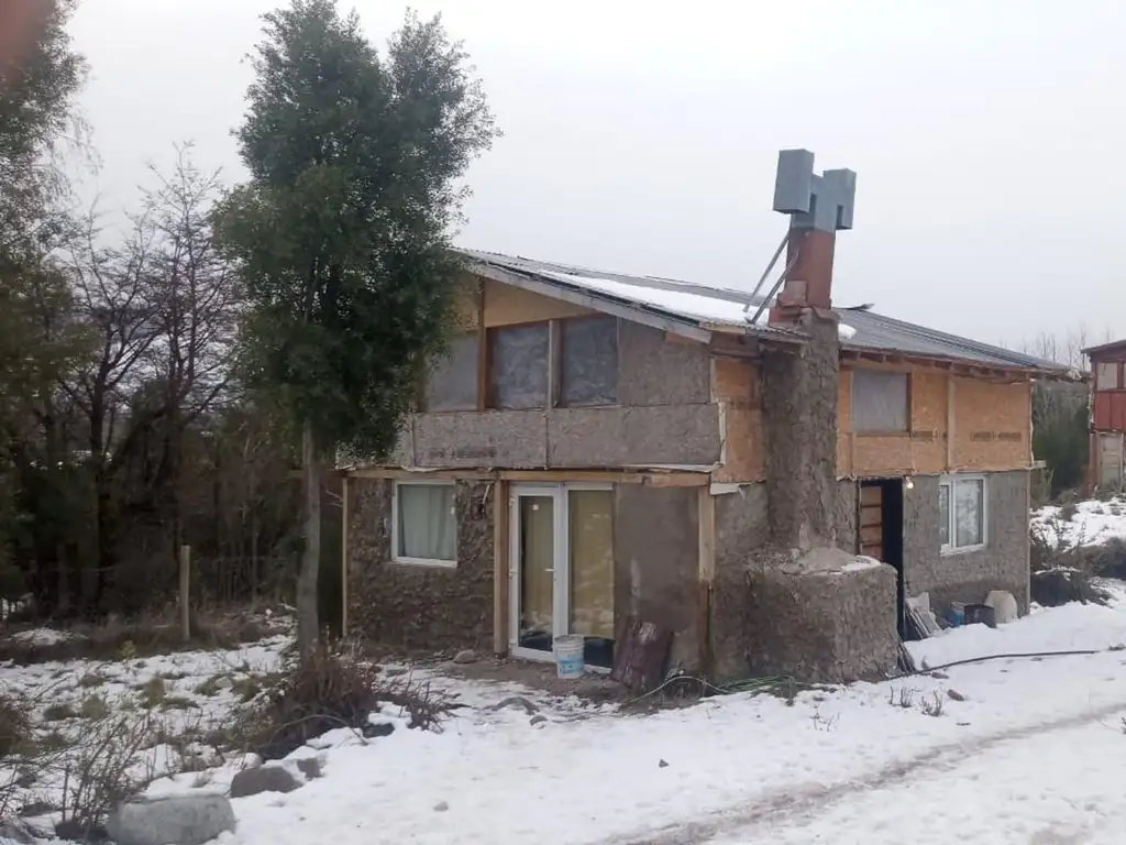 Dos casas a terminar en barrio Entre Cerros