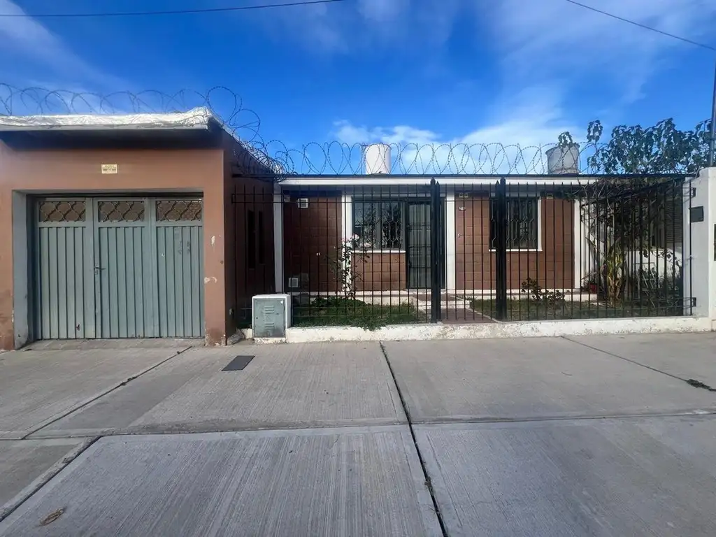 Venta casa Barrio Soeva Godoy Cruz Mendoza