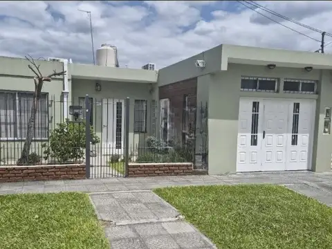 Casa  en Venta en San Antonio De Padua, Merlo, G.B.A. Zona Oeste