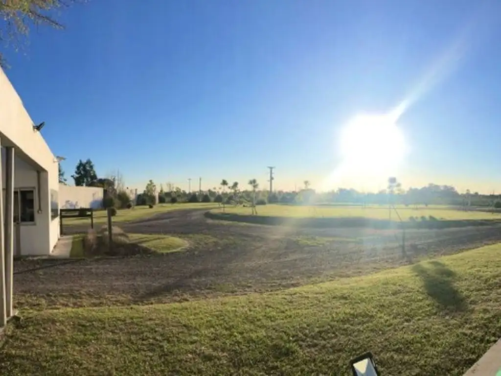 Lote en vta en Campos de la Enriqueta. La Plata.