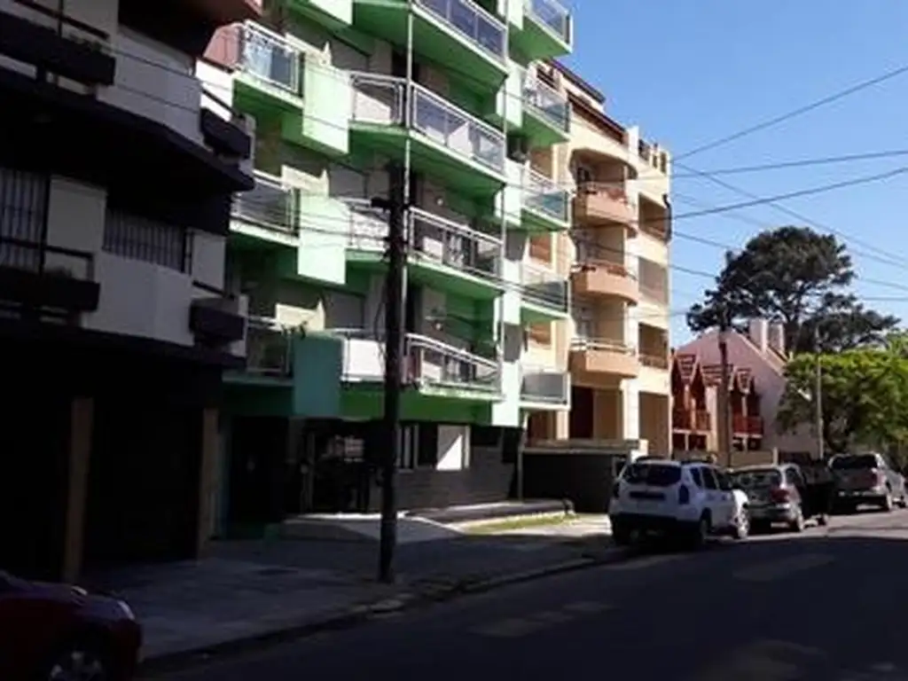 Regio Departamento 2 Ambientes con Doble Balcón