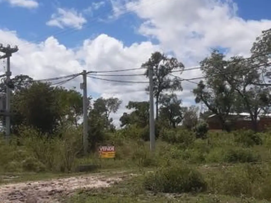 Terrenos linderos sobre Av Juan Manuel de Rosas, zona norte.