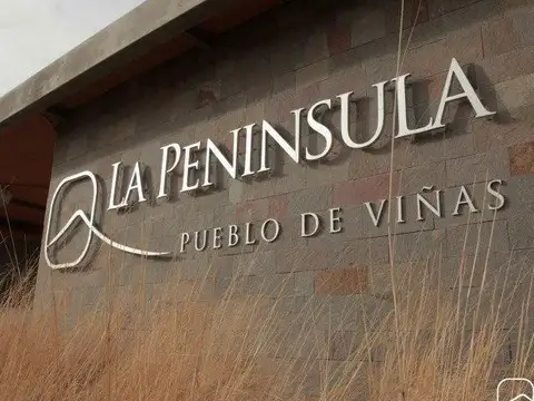 Venta de Lote en La Península, Mari Menuco