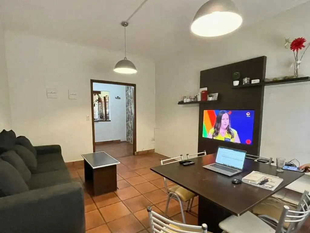 CASA EN VENTA 3AMB. ADROGUÉ