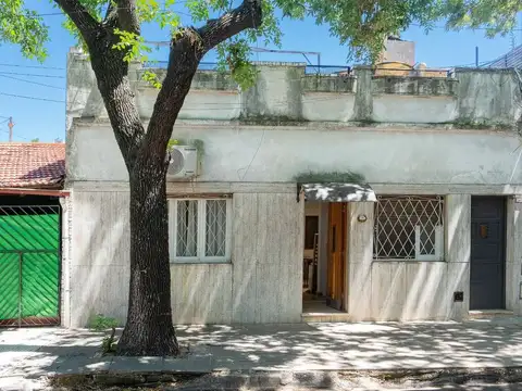 PH Tipo Casa 4 Amb. Al Frente Terraza 135 m² Sin Expensas en Alquiler