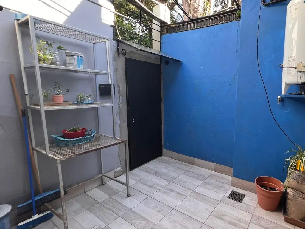 LUMINOSO, VENTILADO, PATIO, TERRAZA, ESPACIO AÉREO PROPIO.