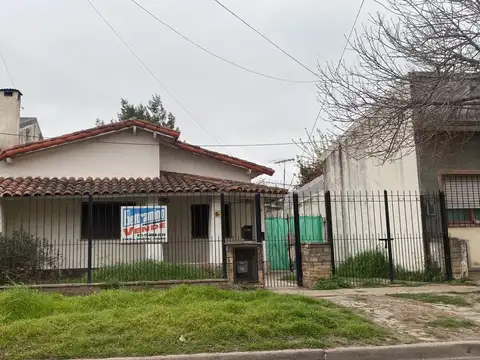 CASA EN VENTA - MORENO