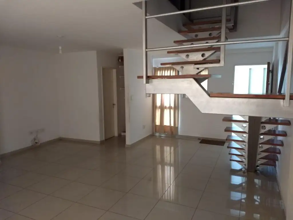 Duplex 2 dorm Recibe menor