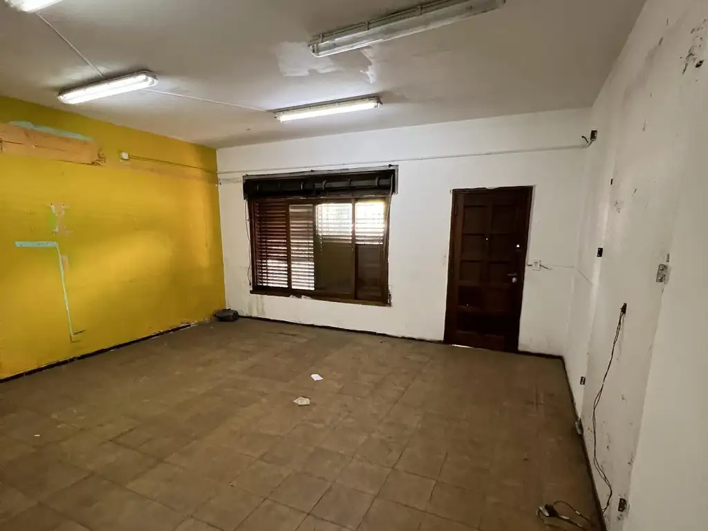 CASA EN VENTA DE 4 AMBIENTES CON GARAGE EN SAN CRISTOBAL REAL OPORTUNIDAD VENTA URGENTE