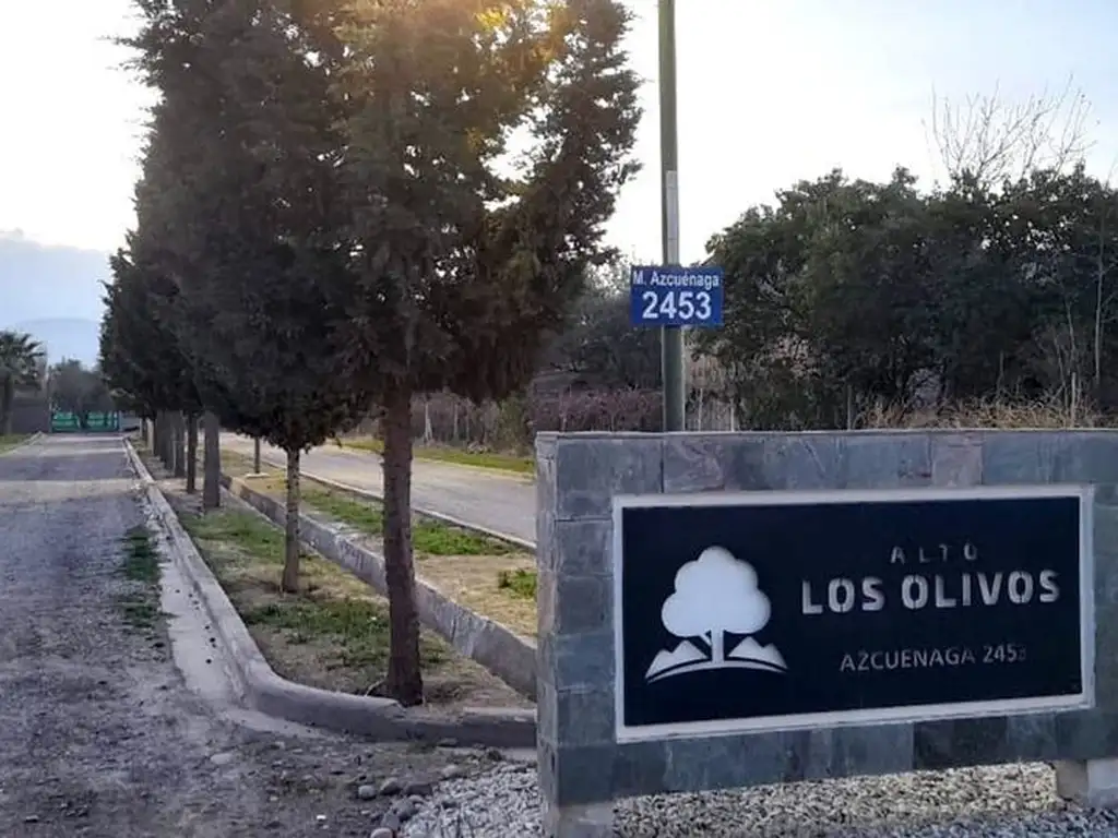 Vendemos lote en Barrio Alto Los Olivos