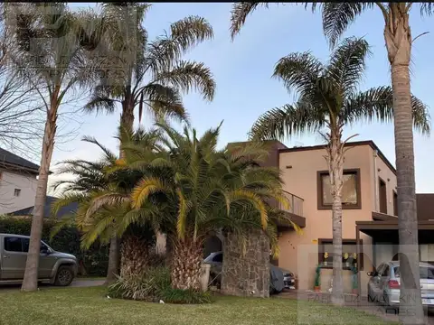 Casa en Venta en San Patricio - 4 dormitorios