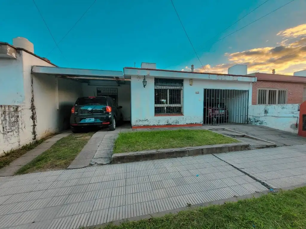 Venta casa 4 Dormitorios Los Granados Ruta 20