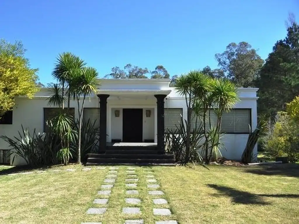 Casa - Venta - Uruguay, PLAYA BRAVA PUNTA DEL ESTE