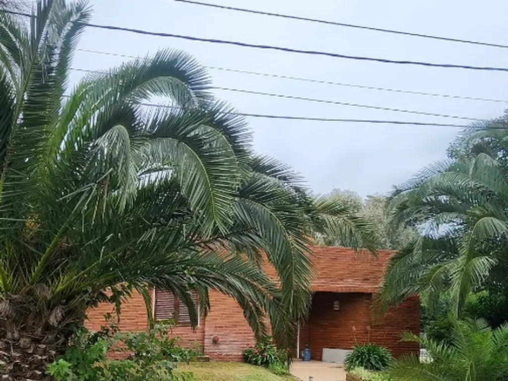 vendo casa quinta con planos 4 ambientes piscina climatizada apto credito hipotecario