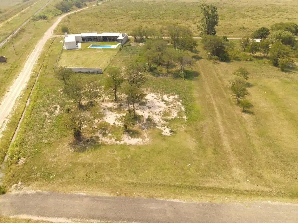 VENTA - LOTE - 1930 M2 - LUIS PALACIOS