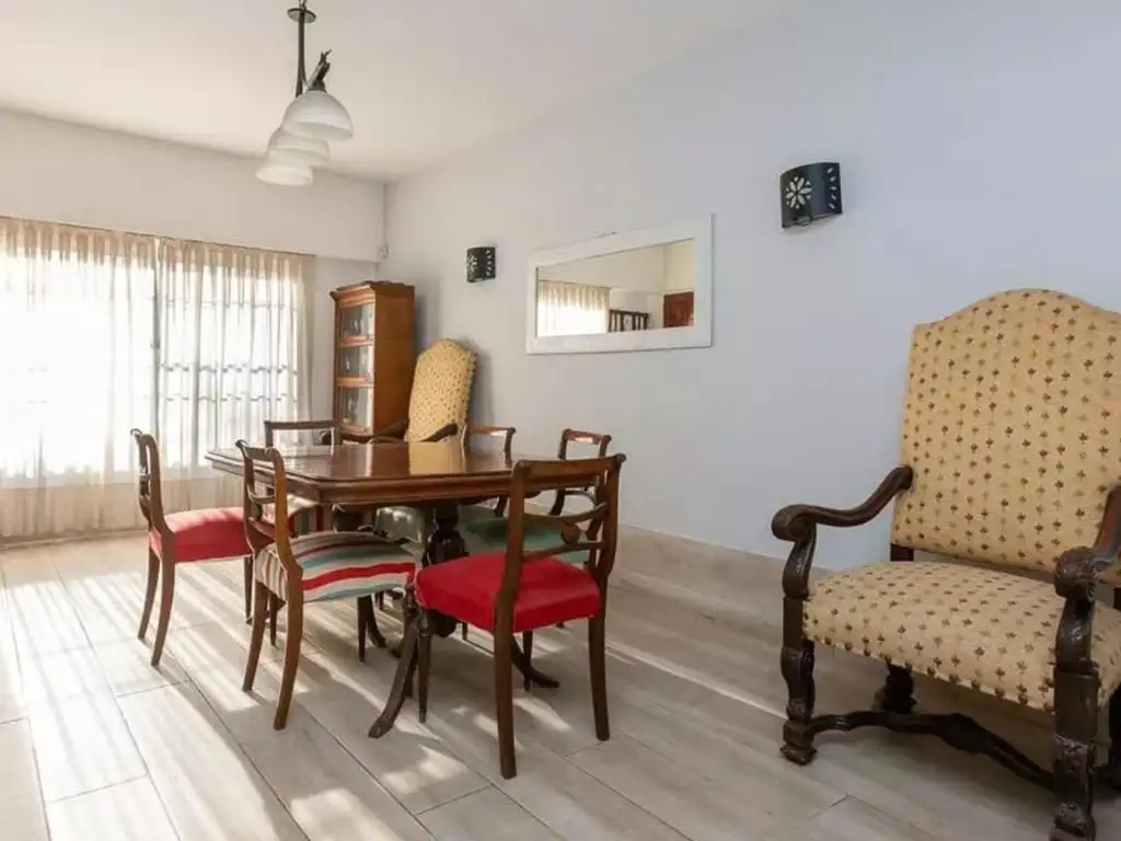 VENTA CHALET EN MUÑIZ