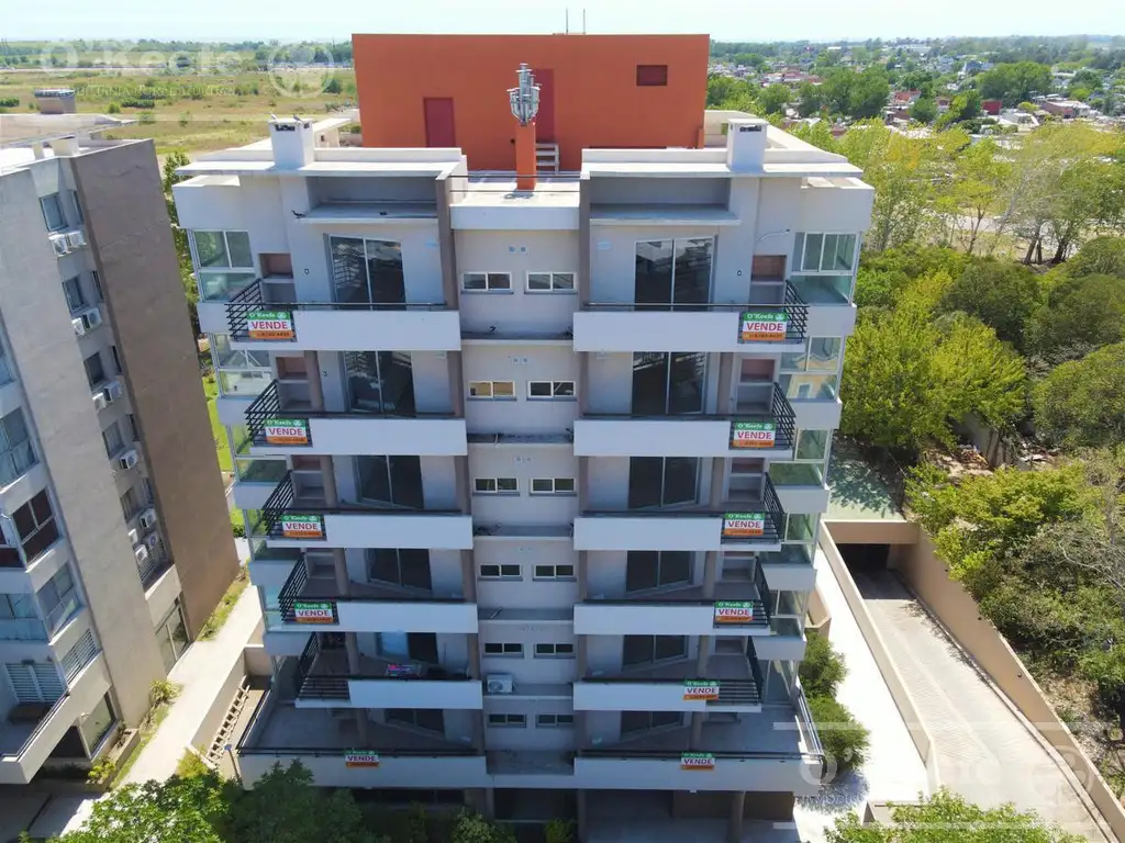 Departamento en venta de 3 ambientes en Altos de Sol, Berazategui