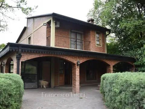 Casa en Venta en Moreno