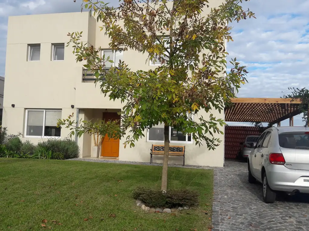 Casa  en Venta en San Eduardo, Pilar del Este, G.B.A. Zona Norte