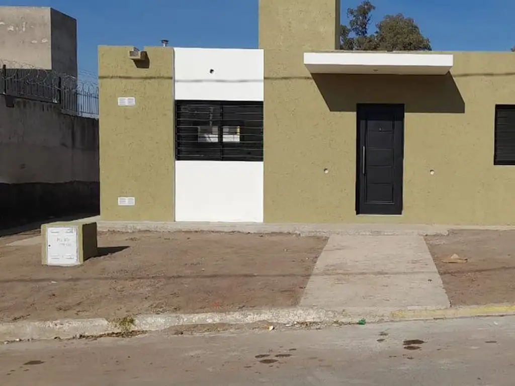 SE VENDE CASA EN LA CALERA A ESTRENAR DOS DORMITOR