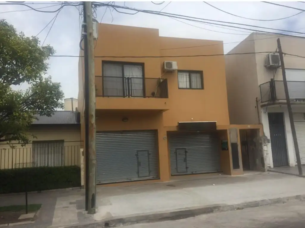 Venta de Local CERCANO A AVENIDA 137. Los Hornos, La Plata