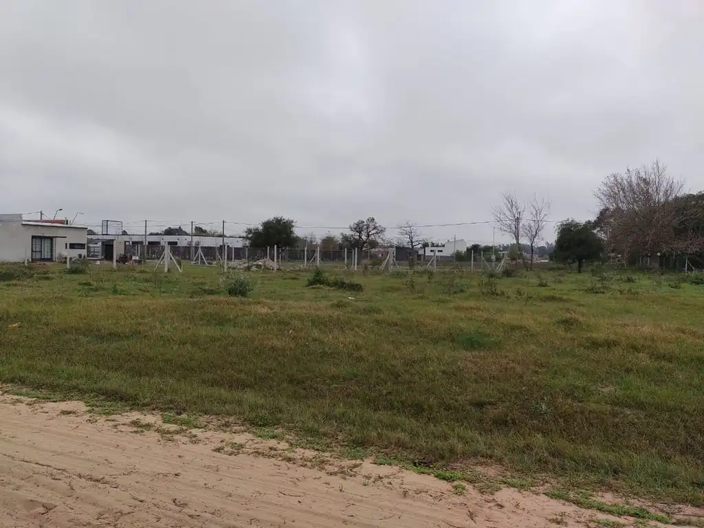 Se vende terreno en Arroyo Leyes