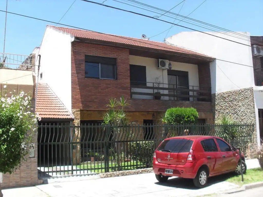 CASA VENTA 5 RAMOS MEJIA 5 AMBIENTES