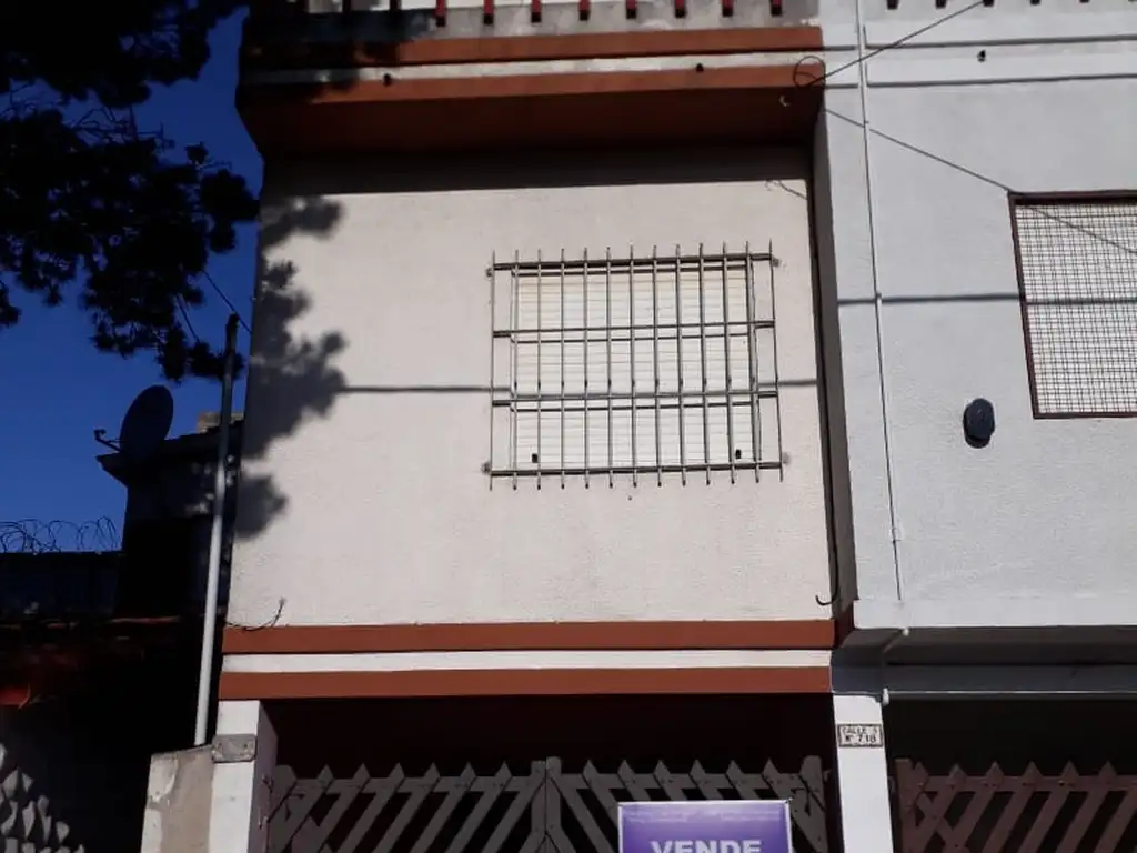 DUPLEX DE 4 AMBIENTES EN SANTA TERESITA (100997 )