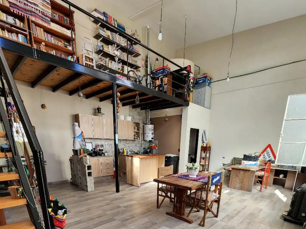 DEPTO T/CASA LOFT CENTENARIO URUGUAYO AL 900 VILLA DOMINICO